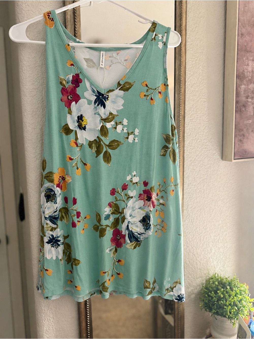 Light Teal Floral V-Neck Sleeveless Top - Women